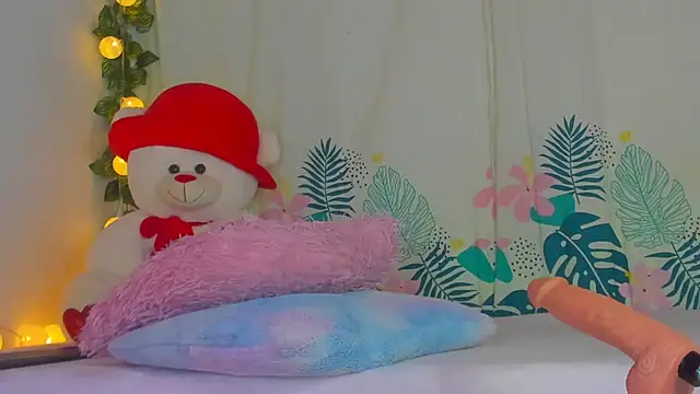 Snapshot of Dear_anne chatting on January 2025 12:35:01 PM Dear anne online show from January 2025 12:35:01 PM