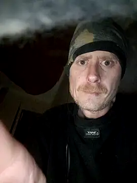 Snapshot of Fred2851 chatting on March 2025 03:54:02 AM Fred2851 online show from March 2025 03:54:02 AM