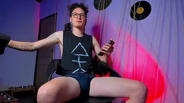 MrShaggy online show from February 2025 11:46:02 PM