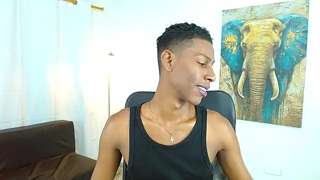 maiki18  online show from November 2025 08:42:02 PM