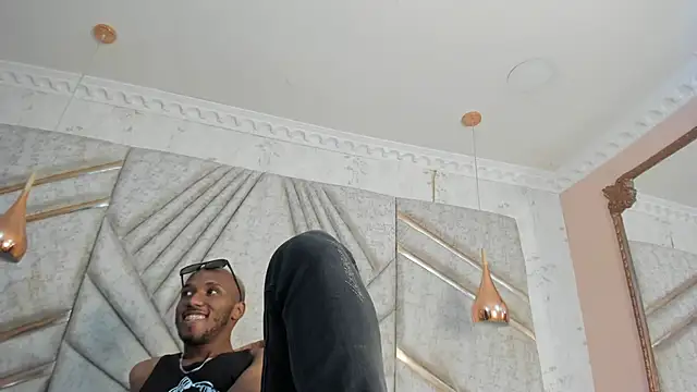 JamesParck online show from February 2025 03:19:01 PM