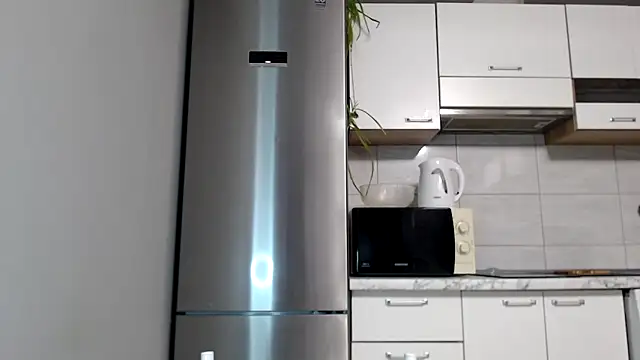 SierraSky  online show from November 2025 06:07:02 PM