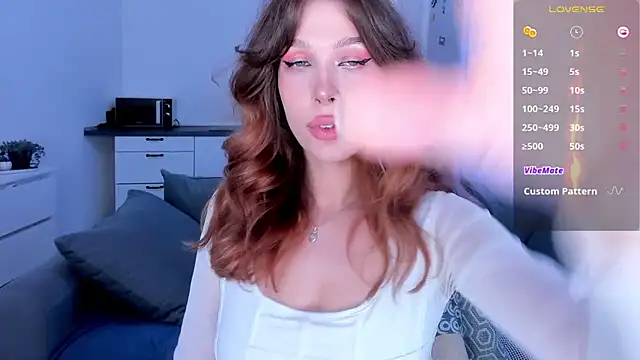 tenderdreams online show from September 2025 10:10:01 PM