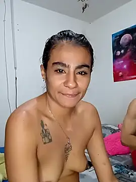 Snapshot of Leslly_ chatting on February 2025 02:04:02 PM Leslly online show from February 2025 02:04:02 PM
