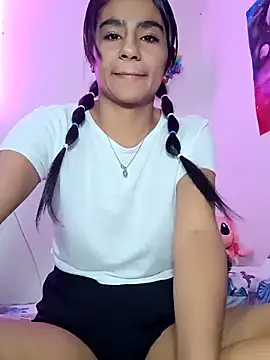 Snapshot of Leslly_ chatting on February 2025 11:35:02 AM Leslly online show from February 2025 11:35:02 AM