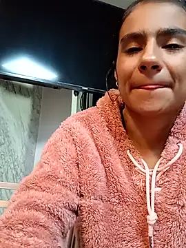 Snapshot of Leslly_ chatting on September 2025 11:20:02 PM Leslly online show from September 2025 11:20:02 PM