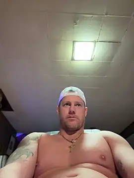 Snapshot of Freakslut007 chatting on February 2025 08:32:02 AM Freakslut007 online show from February 2025 08:32:02 AM