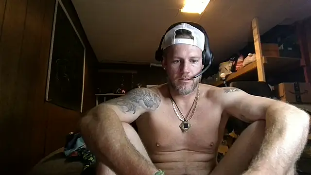 Snapshot of Freakslut007 chatting on August 2026 07:33:02 AM Freakslut007 online show from August 2026 07:33:02 AM