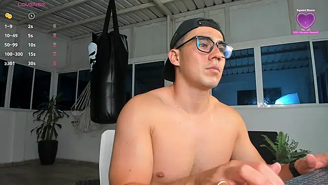 owengray2n online show from December 2024 06:45:01 AM