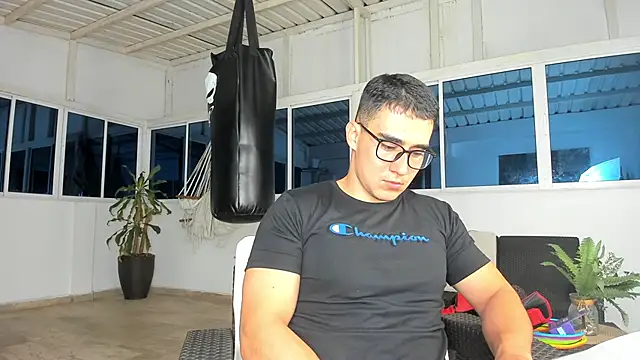 owengray2n online show from December 2024 11:57:02 PM