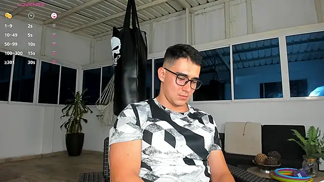 owengray2n online show from December 2024 12:54:01 AM