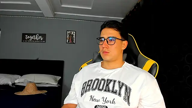 owengray2n online show from October 2025 02:20:02 AM