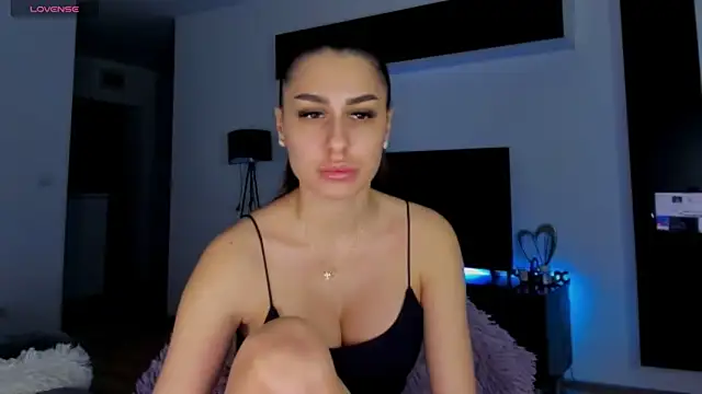 Snapshot of K_chic chatting on February 2025 09:06:02 PM K chic online show from February 2025 09:06:02 PM