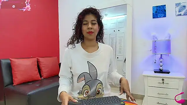 Snapshot of Roy_Luna chatting on January 2025 01:07:01 PM Roy Luna online show from January 2025 01:07:01 PM