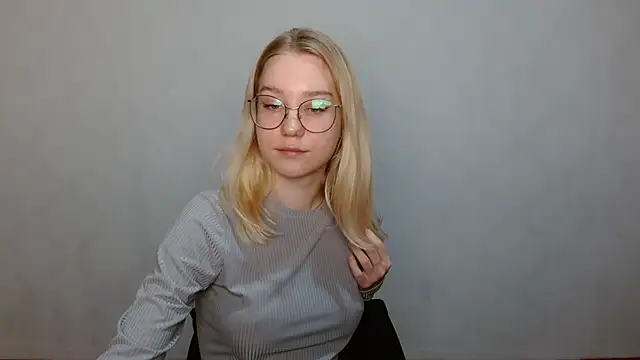 cindi hot online show from December 2024 11:44:01 AM