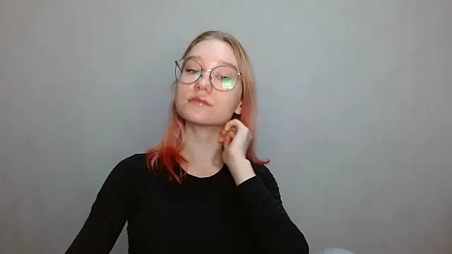 cindi hot online show from December 2024 09:03:01 AM