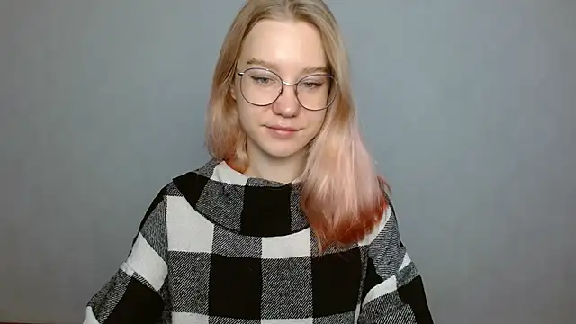 cindi hot online show from December 2024 09:31:01 AM