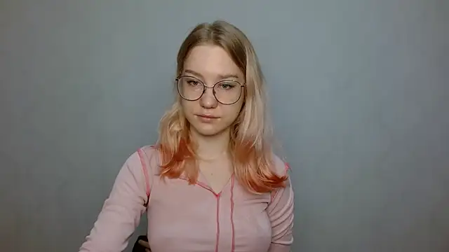 cindi hot online show from January 2025 09:40:02 AM