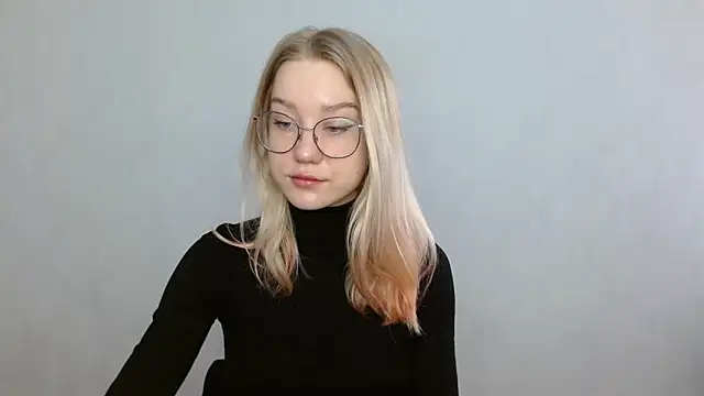 cindi hot online show from February 2025 10:03:02 AM