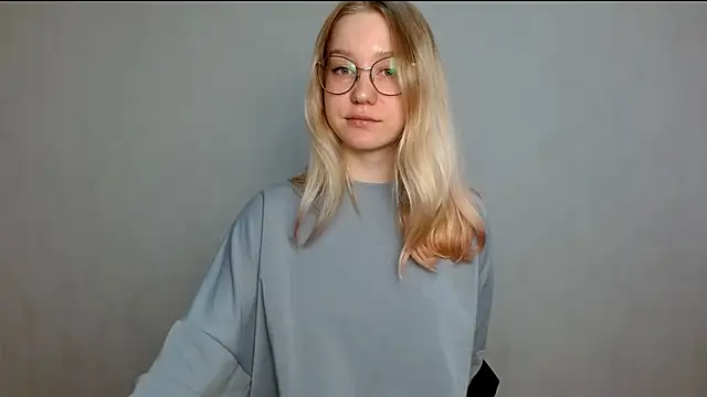 cindi hot online show from March 2025 11:28:01 AM