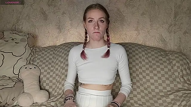 Snapshot of Lillian_Lahot chatting on March 2026 02:11:02 PM Lillian Lahot online show from March 2026 02:11:02 PM