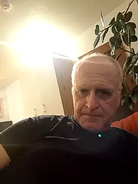 Milkasahne64 online show from November 2025 09:58:01 PM