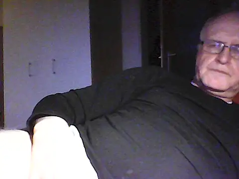 Snapshot of Milkasahne64 chatting on March 2026 05:50:02 PM Milkasahne64 online show from March 2026 05:50:02 PM