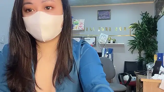 Snapshot of Bamboo_Swetie chatting on December 2024 03:47:02 AM Bamboo Swetie online show from December 2024 03:47:02 AM