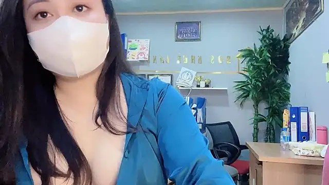 Snapshot of Bamboo_Swetie chatting on January 2025 06:47:02 AM Bamboo Swetie online show from January 2025 06:47:02 AM