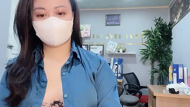 Snapshot of Bamboo_Swetie chatting on January 2025 04:36:01 AM Bamboo Swetie online show from January 2025 04:36:01 AM