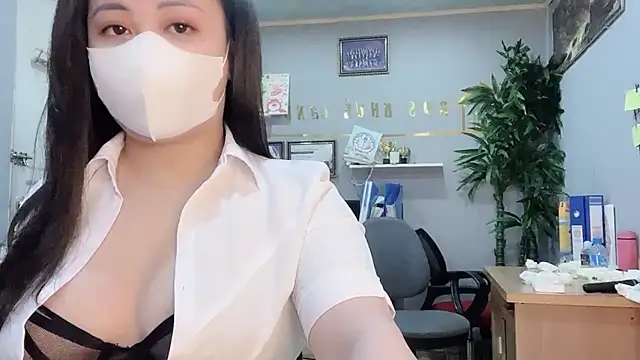 Snapshot of Bamboo_Swetie chatting on January 2025 03:02:01 PM Bamboo Swetie online show from January 2025 03:02:01 PM