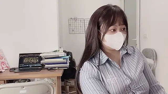 Snapshot of Bamboo_Swetie chatting on September 2025 02:38:01 PM Bamboo Swetie online show from September 2025 02:38:01 PM