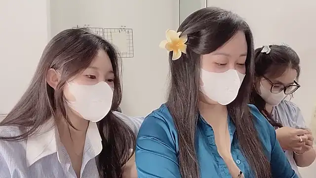 Snapshot of Bamboo_Swetie chatting on November 2025 03:12:02 PM Bamboo Swetie online show from November 2025 03:12:02 PM