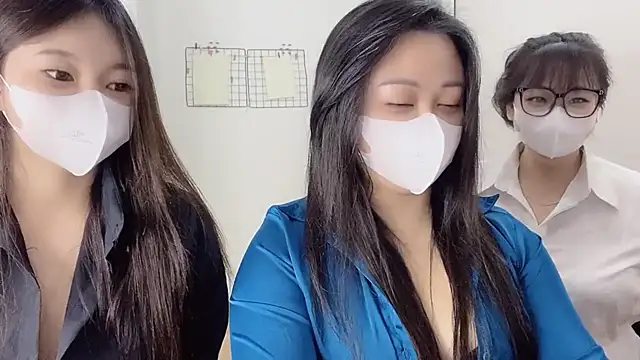 Snapshot of Bamboo_Swetie chatting on December 2025 03:28:02 PM Bamboo Swetie online show from December 2025 03:28:02 PM