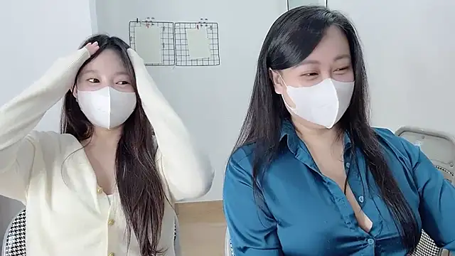 Snapshot of Bamboo_Swetie chatting on January 2026 04:01:01 PM Bamboo Swetie online show from January 2026 04:01:01 PM