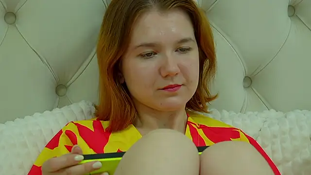 LessySmith online show from September 2025 04:24:02 AM