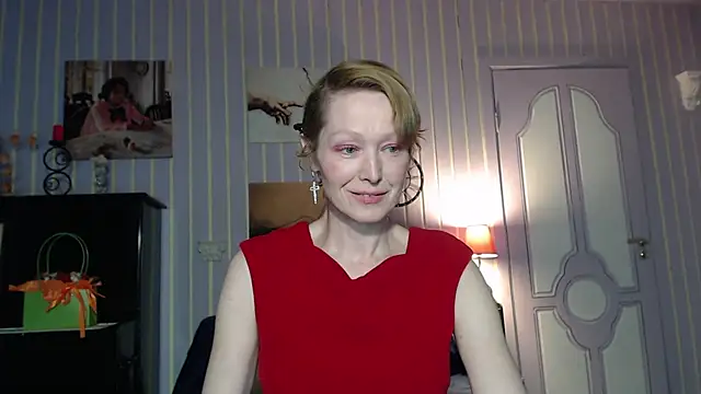 Marquise555 online show from April 2026 03:48:02 PM