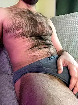 Deckard Webb1  online show from November 2025 06:56:02 AM