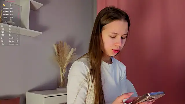 Snapshot of Dream_emma chatting on March 2026 01:34:01 AM Dream emma online show from March 2026 01:34:01 AM