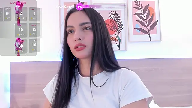 kareena basu online show from November 2025 06:43:02 PM