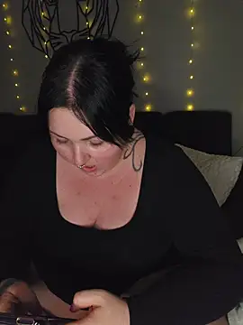 -BonnieBlack- online show from February 2026 08:05:01 PM