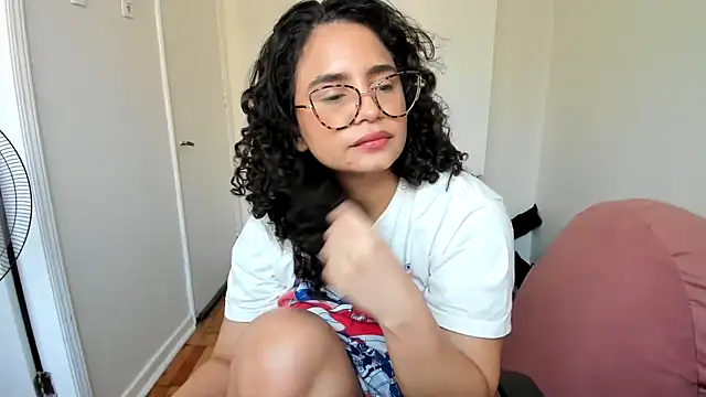 cinnamon rosa online show from February 2025 10:40:02 PM