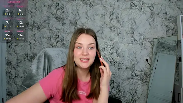 DeniRicchii online show from April 2026 10:05:01 AM