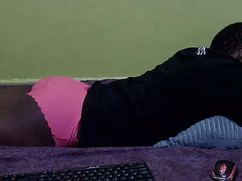 QUEEN-LIZ online show from October 2025 05:25:01 AM