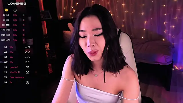 Snapshot of sensualily chatting on December 2024 08:25:02 PM sensualily online show from December 2024 08:25:02 PM