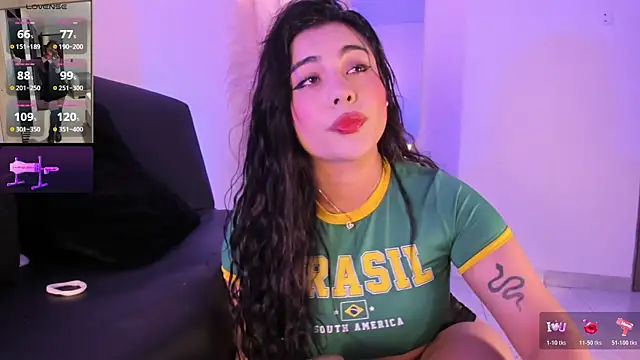 Danna adams01 online show from June 2026 07:34:02 PM