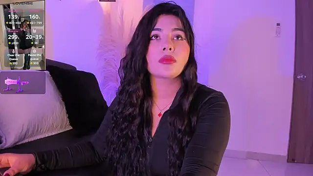 Danna adams01 online show from June 2026 06:32:02 PM