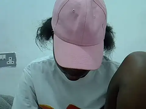 Snapshot of dirtyshowgirl chatting on May 2026 08:28:02 PM dirtyshowgirl online show from May 2026 08:28:02 PM