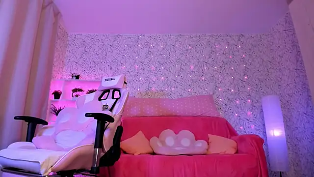 Snapshot of luna_cross chatting on March 2025 07:21:02 AM luna cross online show from March 2025 07:21:02 AM