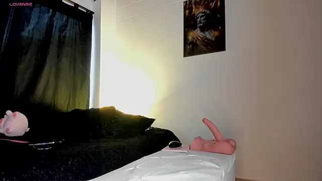 Nina Fuentes online show from November 2025 10:09:01 PM